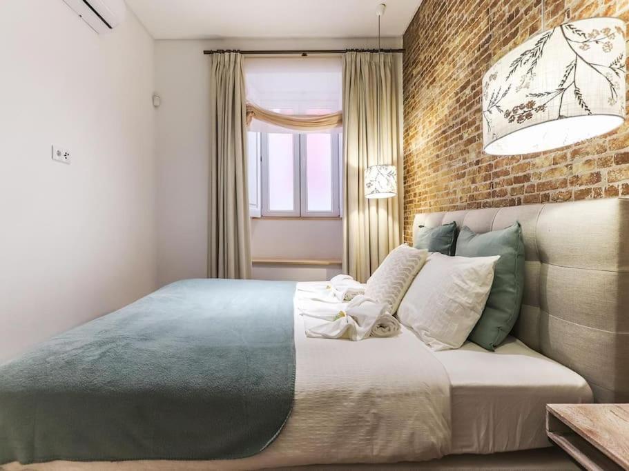 Portucale ! Historical Center Apartment Setúbal
